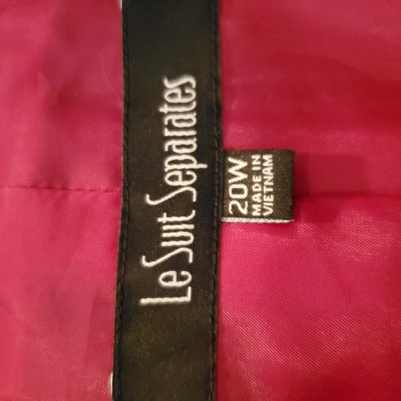 Chic Fuchsia Blazer for Women - Picture 2 of 2